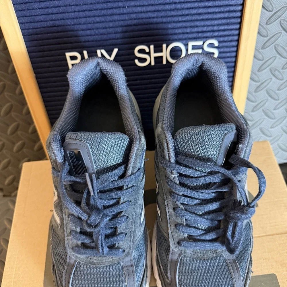 New Balance 990v5 Mede USA Size 8 D Mens Navy Blue Running Shoes M990NV5 GUC!